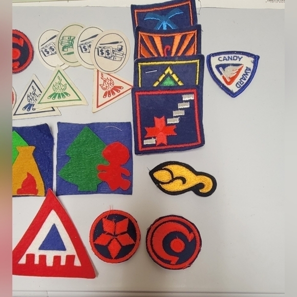 Vintage girl scout patches 26 of them - Picture 2 of 6